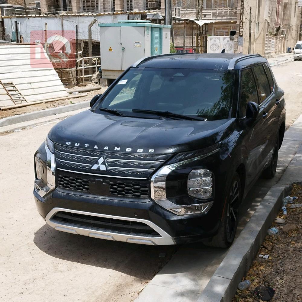 میتسوبیشی ئاوتلاندەر